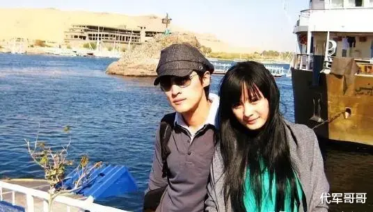 看着单纯无害,实际绯闻不断的4位女星,个个都是“撩汉高手”