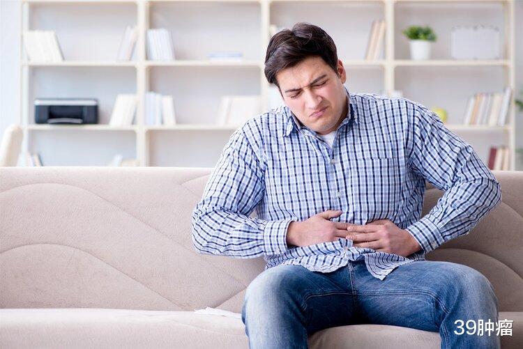 体内有癌，肚子会报信？医生提醒：腹部出现5种反常，要提起警惕