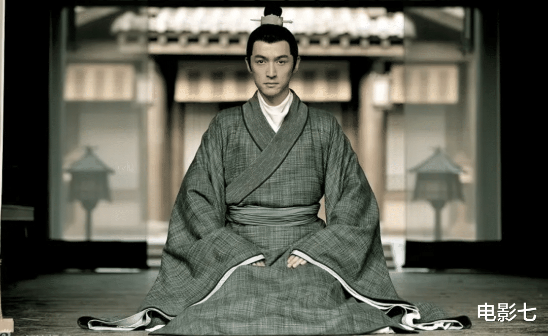 仅播4集，拿下热播榜第一，终于有部后劲十足的古装权谋喜剧了