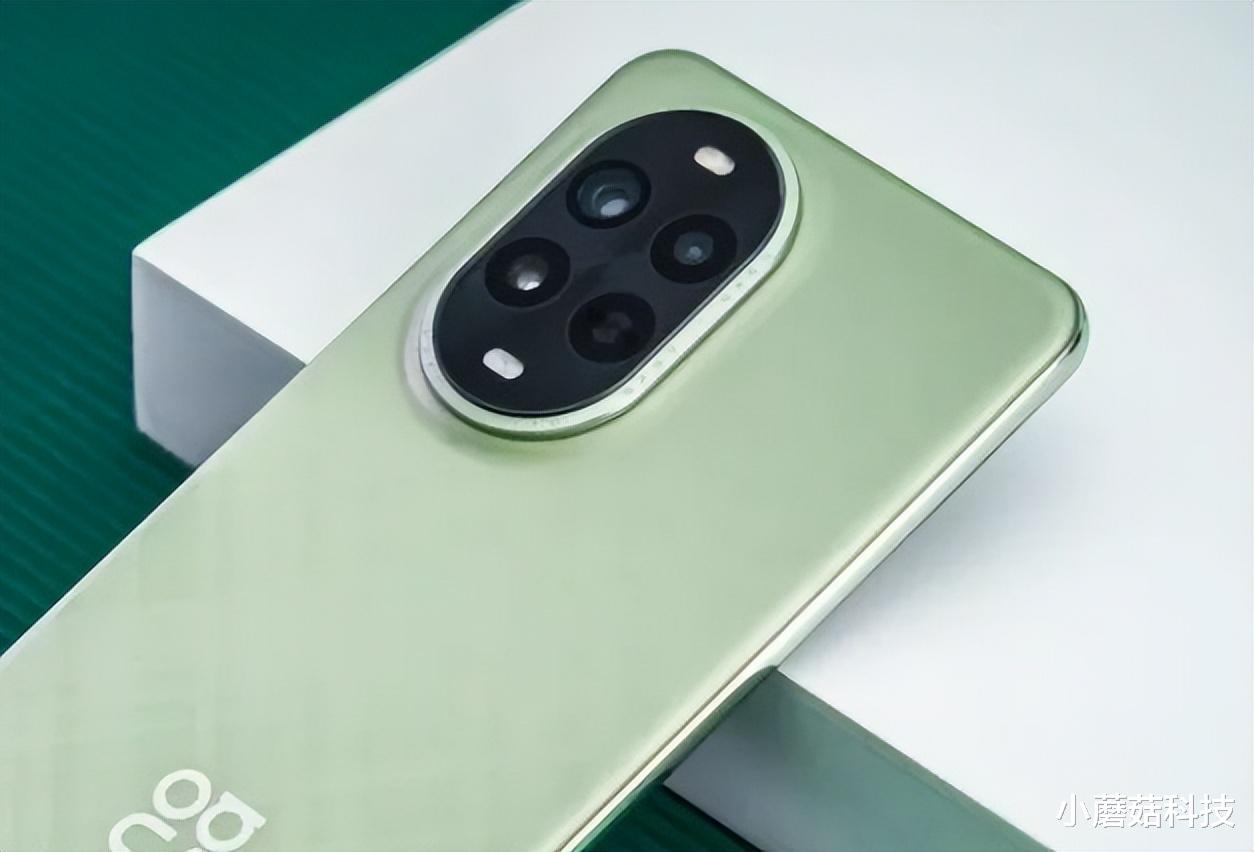 首銷24小時賣11萬臺，麒麟8000+100W+衛(wèi)星消息，成行業(yè)“新卷王”