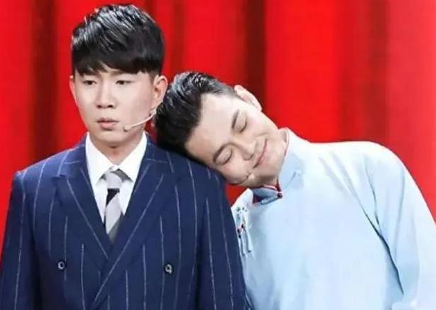 又一对相声演员决裂，6年忍耐爆发！卢鑫：每年三次发信息骂我爸