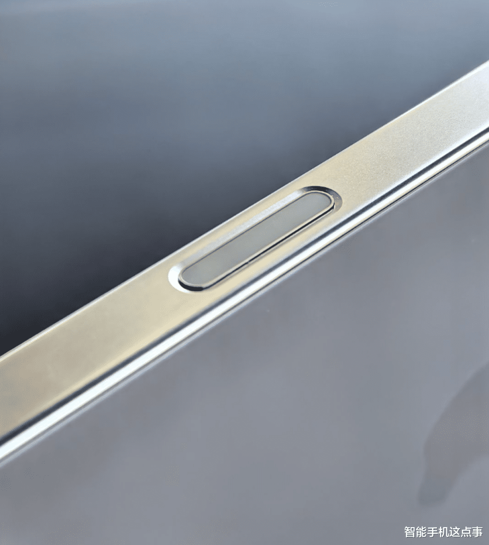 好消息：苹果手机远程引爆被辟谣！坏消息：iPhone16系列偷改参数