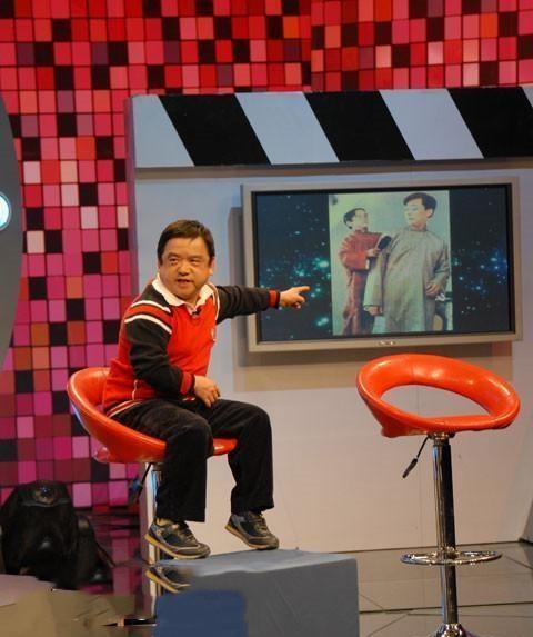 “第一矮星”陈三木:身高只有1米28,却娶过四个漂亮老婆