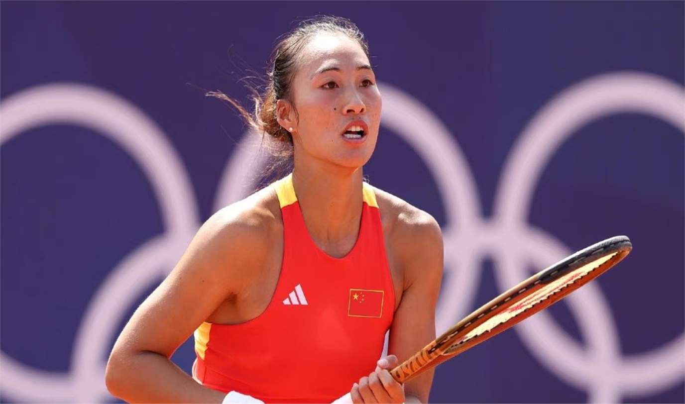 潘展乐郑钦文落选!奥运海报仅1名东亚人,引争议,歌手演员上榜