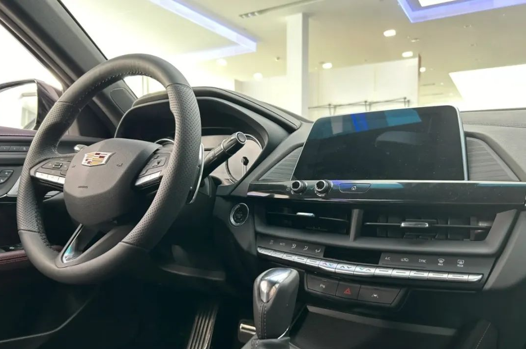 ?从22万降至14万！成豪车界的跳水王，237ps、8AT远超奥迪A4L