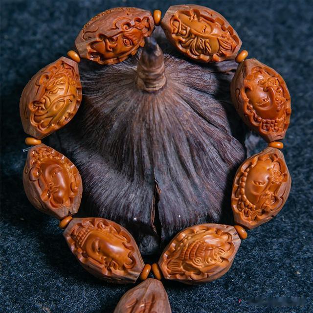 带雕工的手串它称第二没人敢称第一（二）