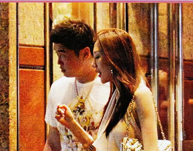 还记得杨怡的女儿小珍珠吗?也太可爱了!