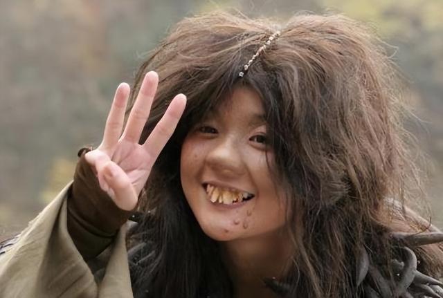 把观众当傻子糊弄？女演员连“丑”都不敢，还谈什么演技炸裂