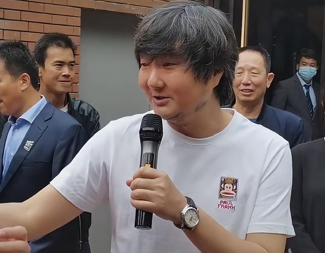 11年过去了,那个吃到“天鹅肉”的王大治,如今怎么样了