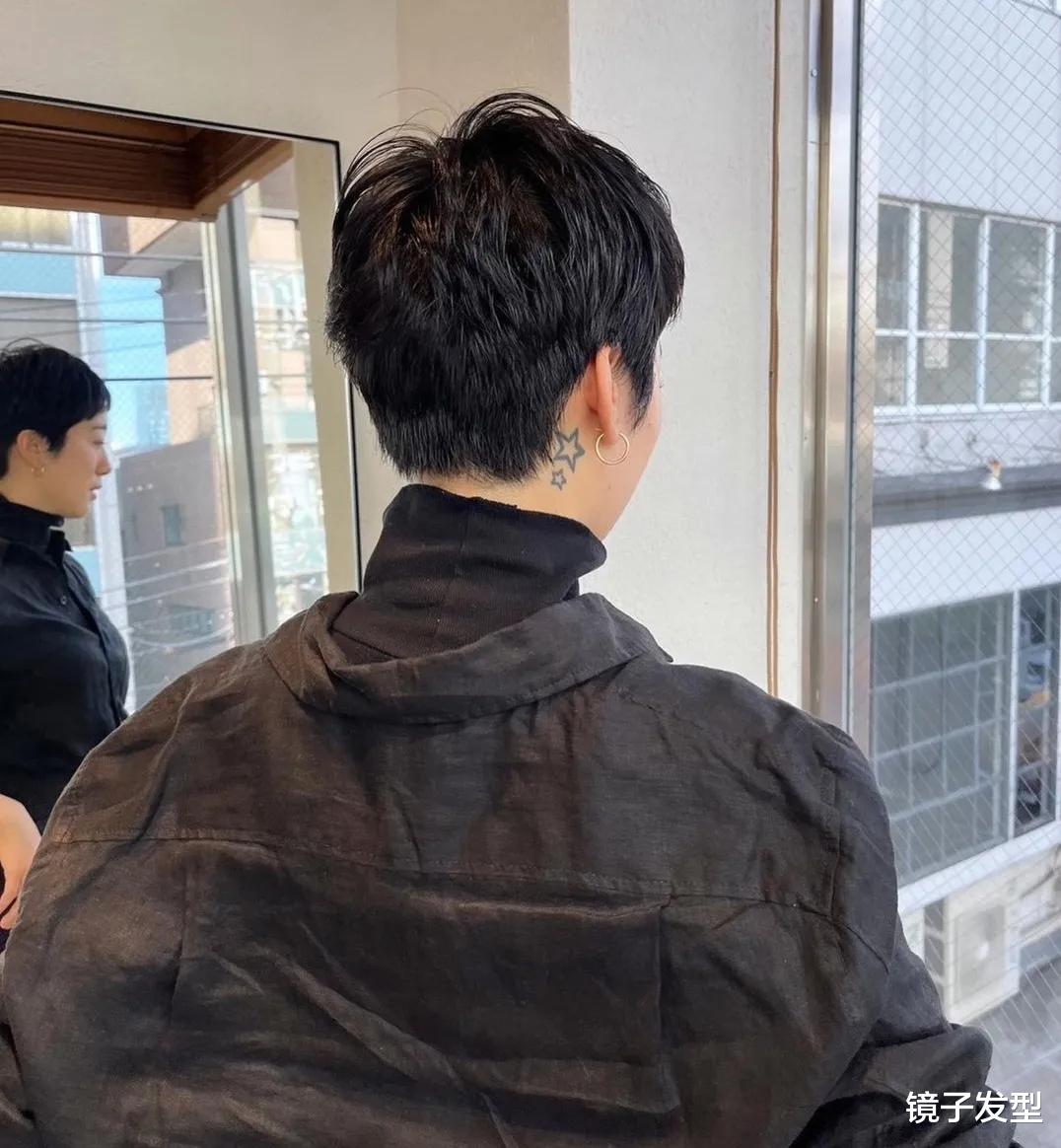 最精致的短发,露耳层次短发,你喜欢吗
