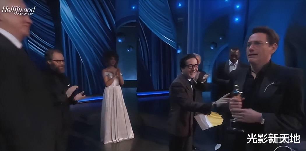 好莱坞巨星歧视亚裔？三件往事更令人愤怒，他们早有前科