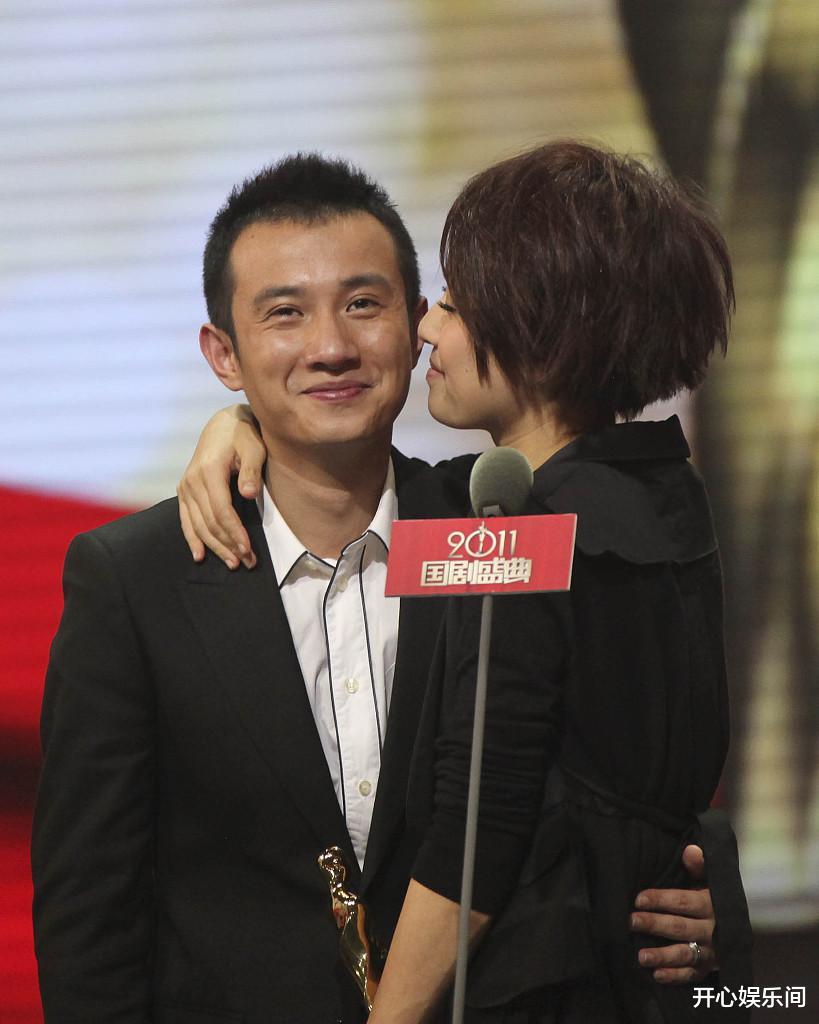 40岁文章被曝与新女友同住酒店,女方身材纤细比马伊琍更有气质