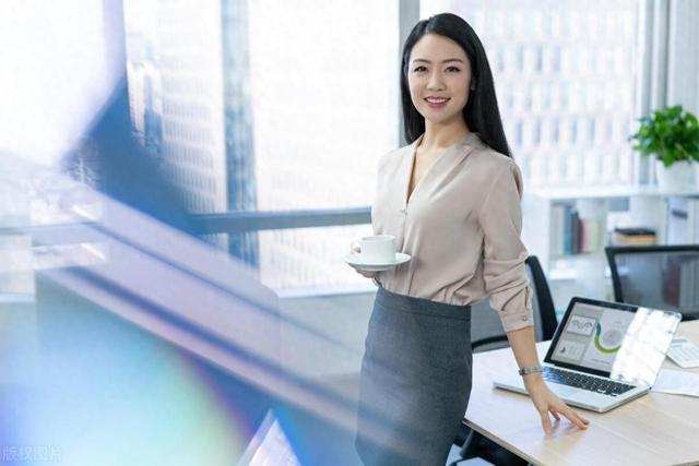 在单位里,最掉价的7种行为,希望你一个都没有!