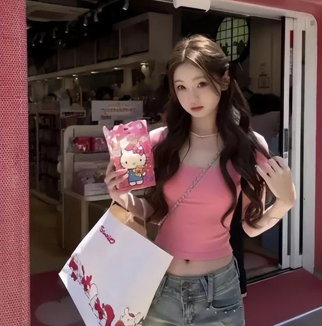 懒懒宣誓主权!网红懒懒成功入住王思聪豪宅,称是对方的开心果