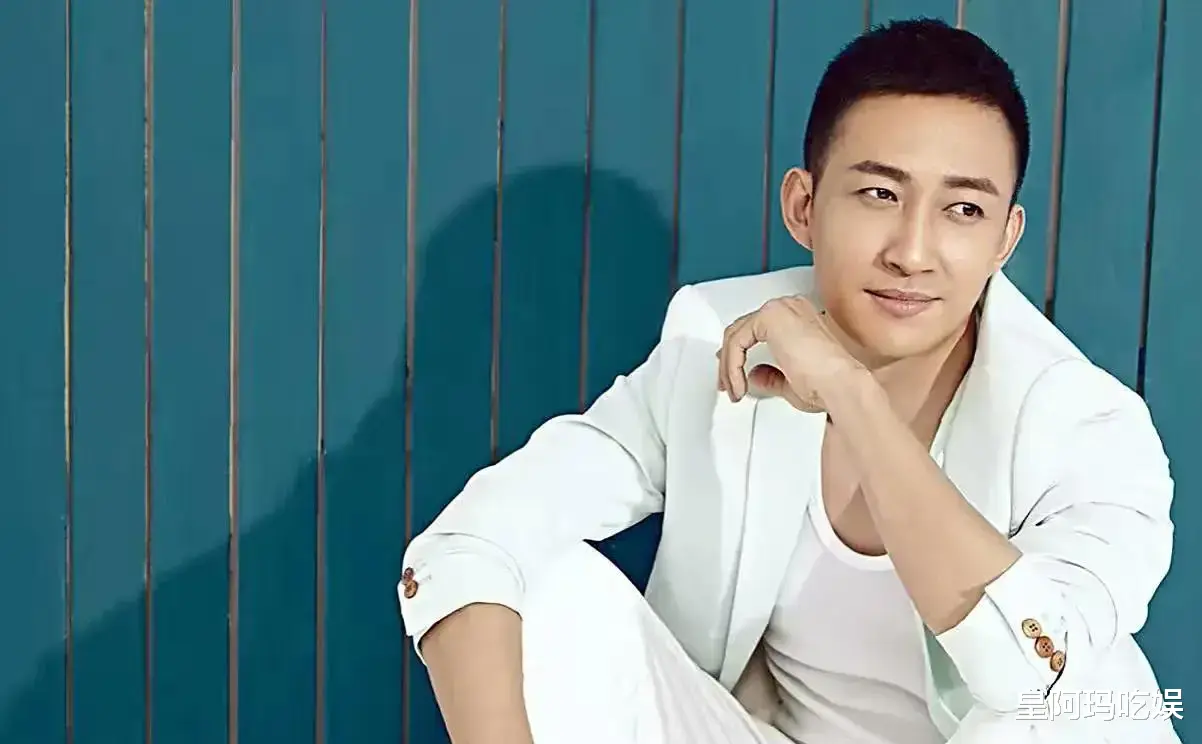 越老越有男人味的男明星,我只服这4位,快40岁才变帅