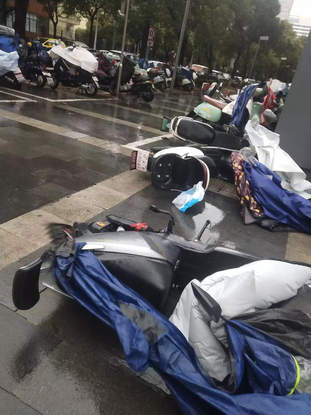 去年入职公司一直做得很开心，从没辞职想法，但现在有了辞职想法