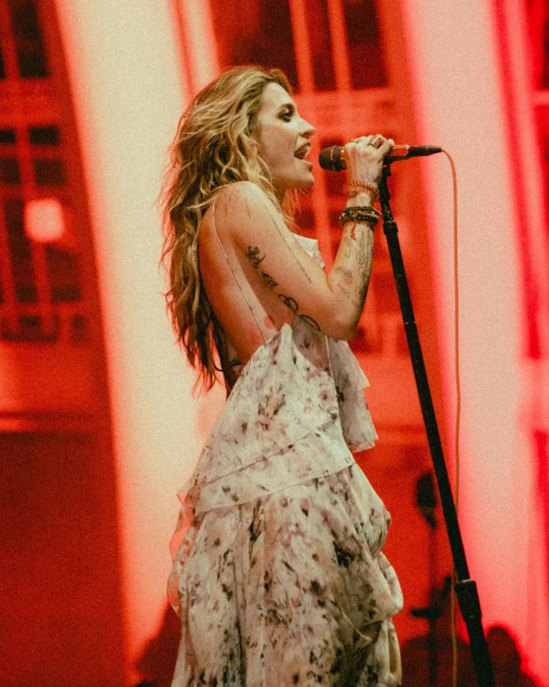 迈克尔·杰克逊22岁小儿子近照曝光:爸爸死后,网友从未放过我们