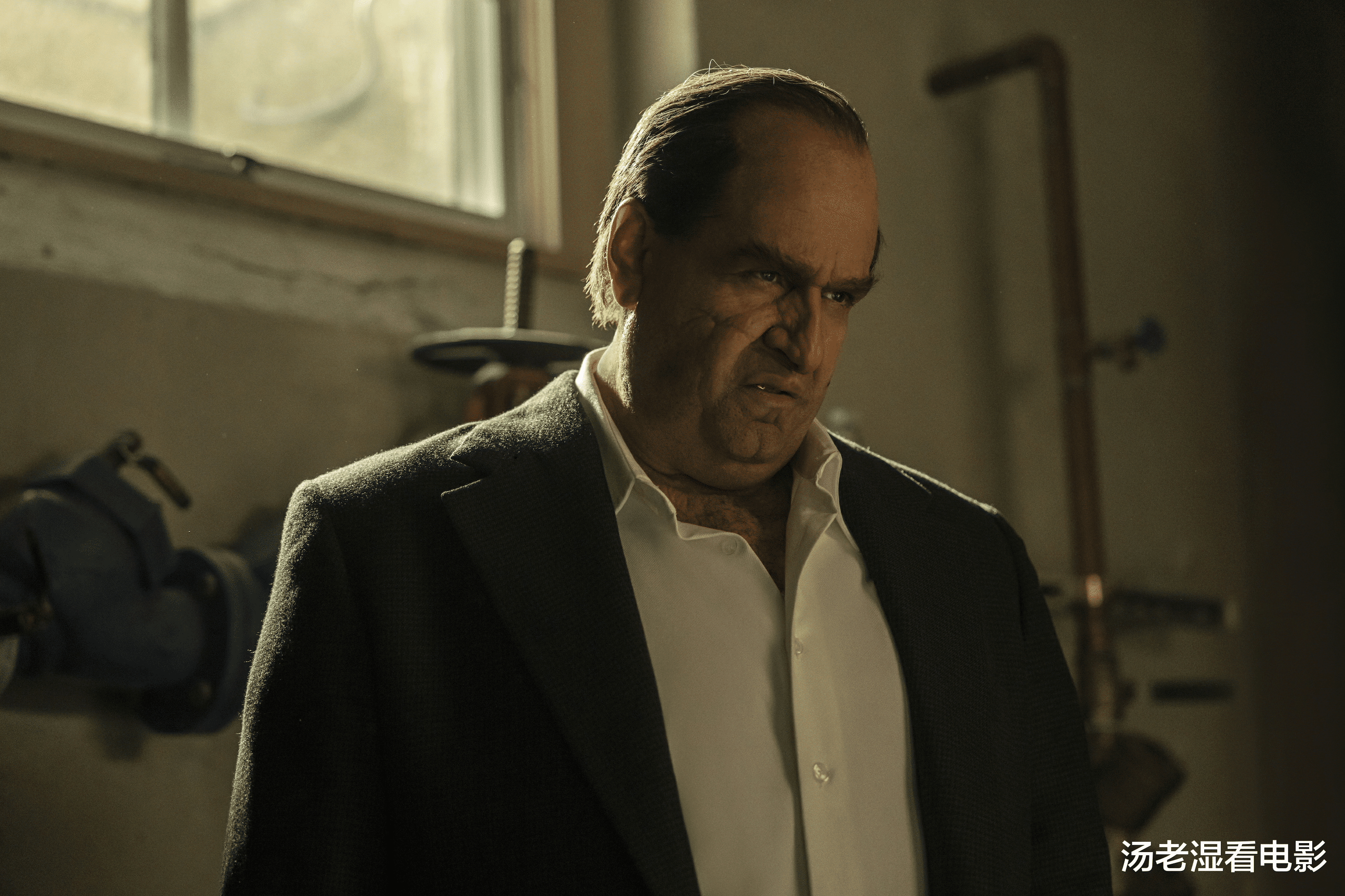 DC新剧《企鹅人》迎来首映,媒体口碑正式解禁,获外媒强力推荐