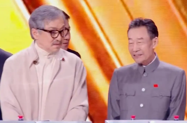 湖北这一晚，江湖地位，咖位大小，在70岁成龙身上体现的淋漓尽致