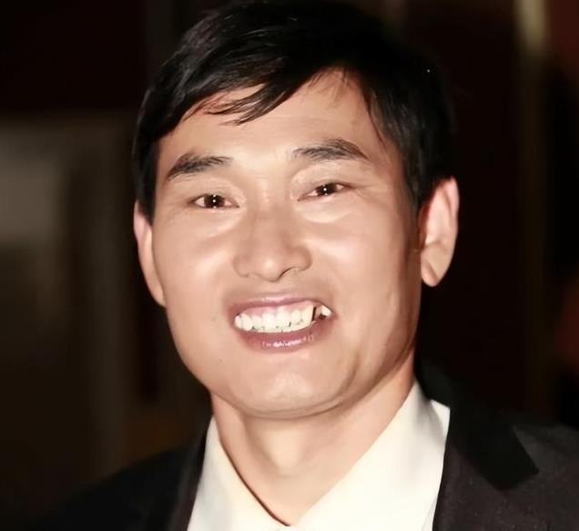 离婚3年后,陈亚男和朱小伟的生活已经天差地别,看完莫名心酸