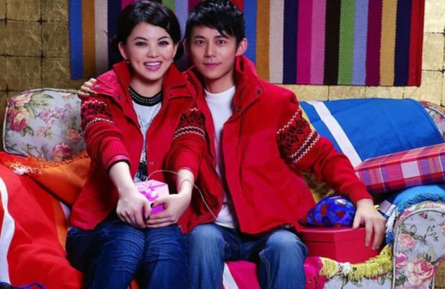 何炅官宣，全网炸了：25年了，我们公开吧