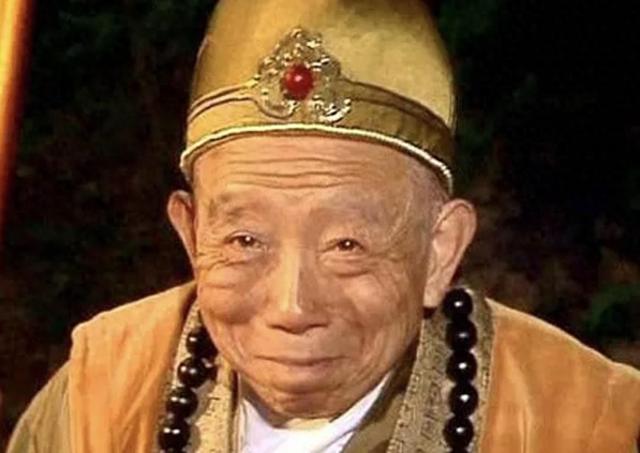 程前与董卿同居6年，再婚娶圈外娇妻，如今61岁复出大变模样