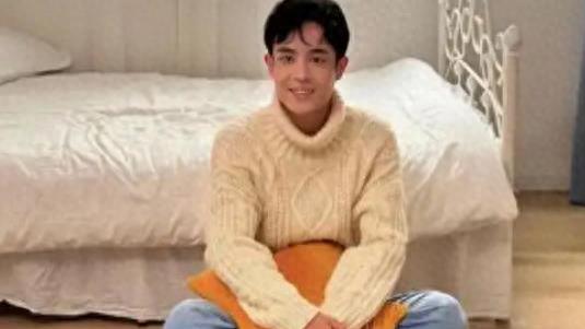 清华教授爆料王星去夜店才被抓？拍戏被拐成疑点，到底是谁在说谎