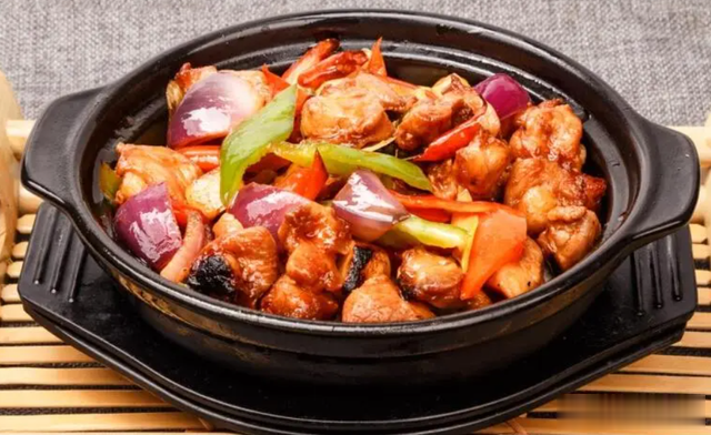 中老年人多吃6种“补铁菜”,气血足精力更旺盛