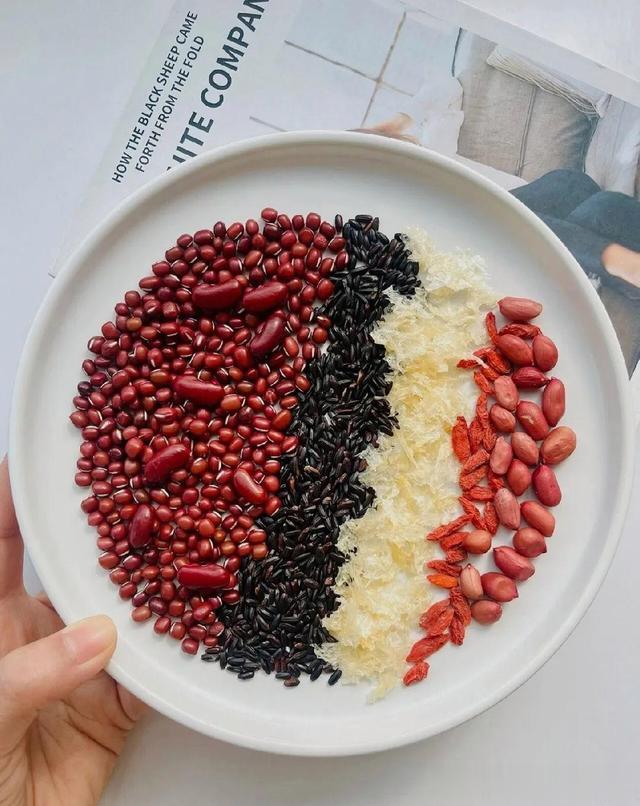 老人言“三伏吃3宝，夏天不显老”，常吃3道汤，对健康极好