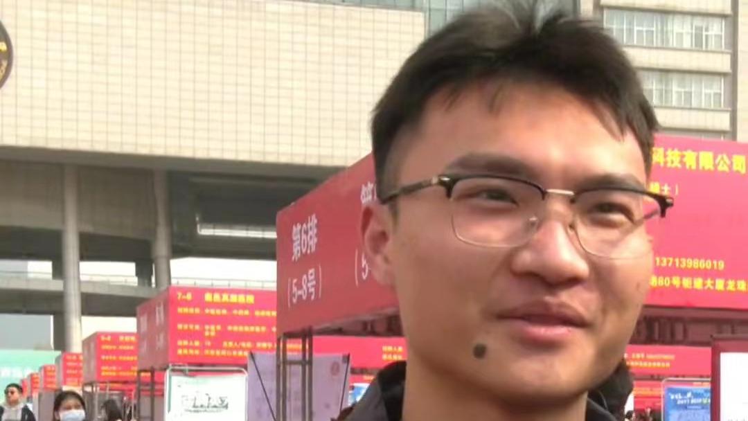 医学生校招太卷了，最低学历门槛为硕士，本科生：还是得提升自己