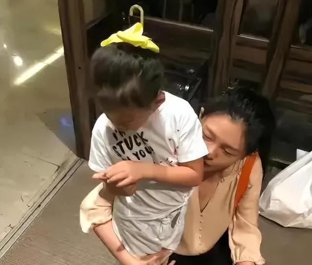 真是有心机!台媒:大S允许汪小菲带孩子,是为阻碍新女友生子