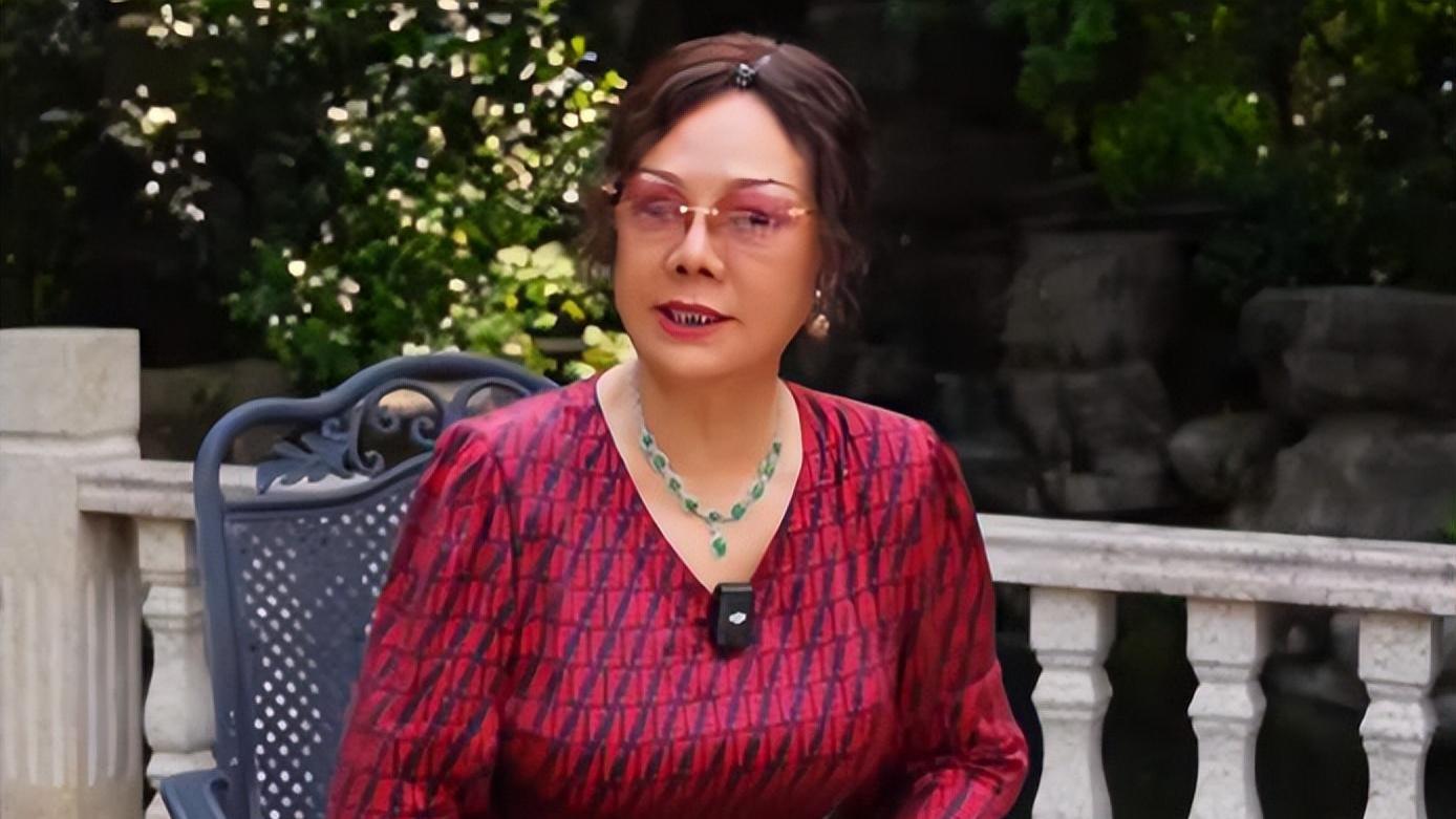 62岁杨议被曝婚内出轨后，再看孟真“处境”，王力宏果然没说错