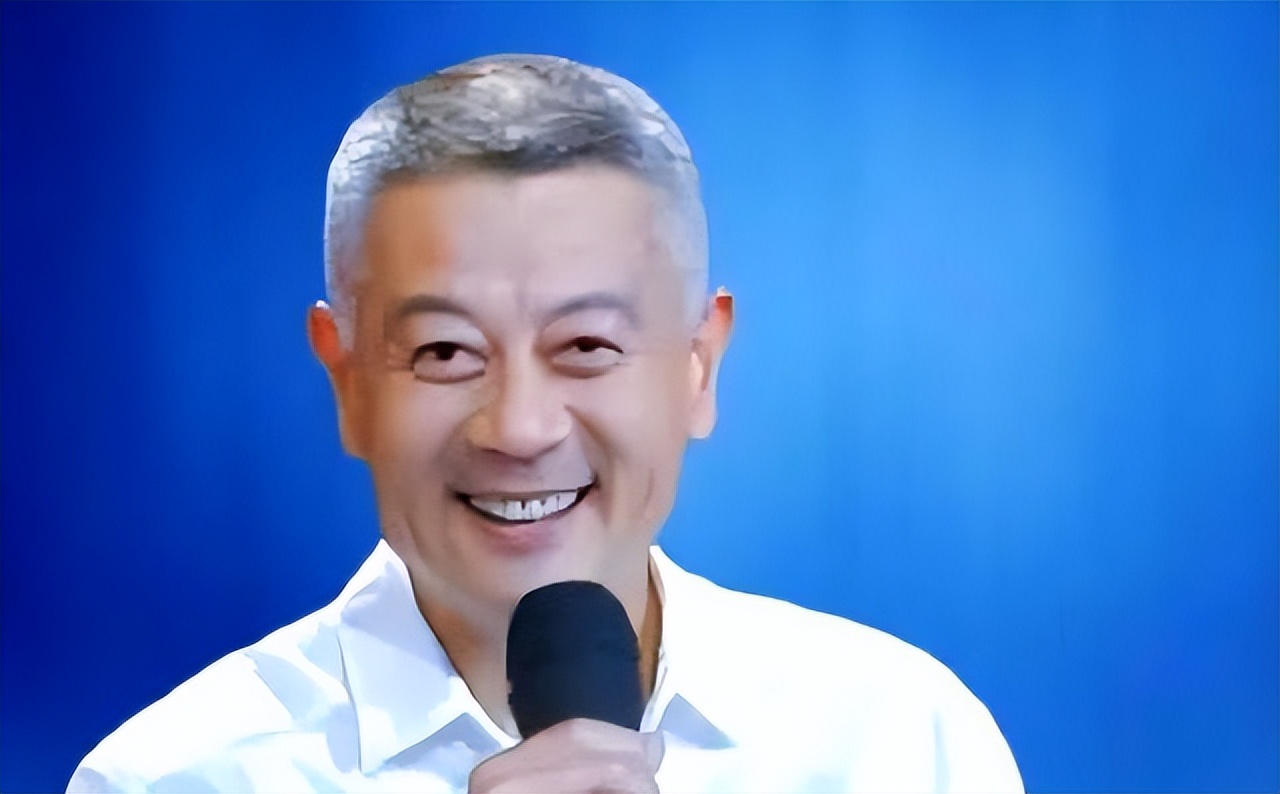 巫刚：与不婚主义者陈瑾相伴近20年，如今61岁事业爱情双丰收