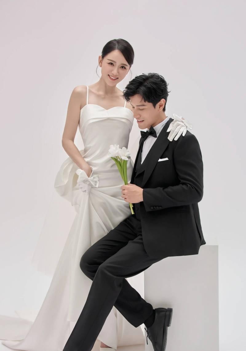 陈乔恩与丈夫合体拍婚纱照了，好恩爱，我又相信爱情了！