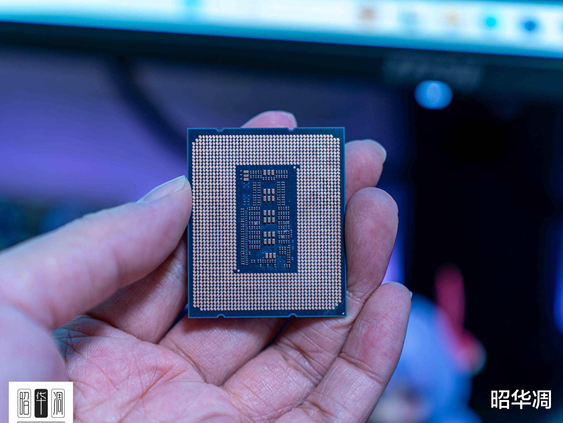 低U高显是否合理?游戏生产力面面评|13490F+4080S性能测试