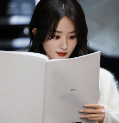 “演啥一个样”!比起“百变”的赵丽颖,殷桃还是“差远了”!