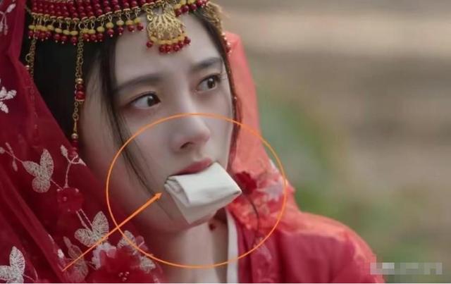 影视剧中那些离谱的穿帮镜头，真是不知道编剧和导演是怎么想的