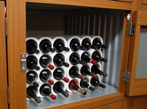 红酒没开瓶,过了保质期还能喝吗?行家警告:不懂别乱喝!