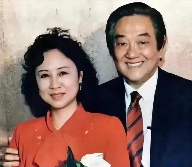 琼瑶前夫:60年前体面离婚,今92岁高龄仍健在,儿子儿媳太争气