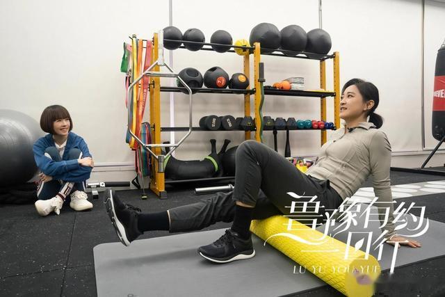 贾玲|贾玲在鲁豫有约中：那个幽默的女孩如今浑身散发着成熟女人的魅力