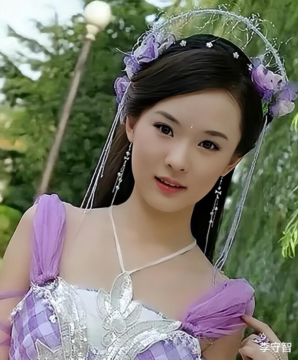 发福被质疑怀孕后,霍思燕又被曝带女儿喝下午茶,二胎来源惹争议