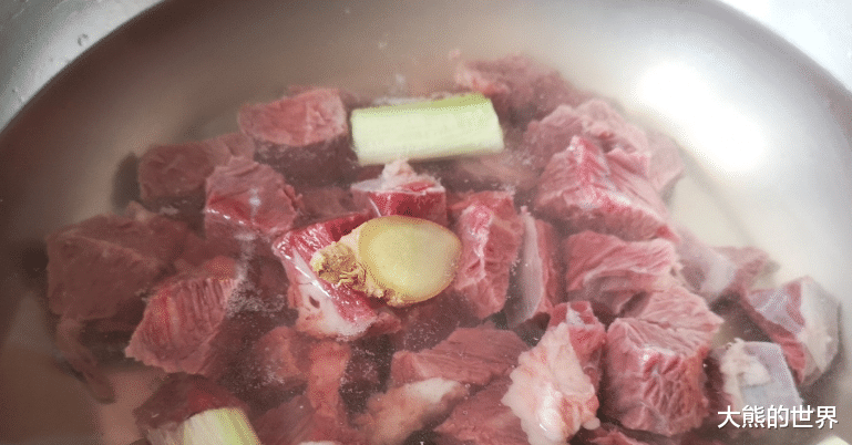 它是牛肉的“伴侣”，炖肉加一勺，软烂脱骨还入味，没牙也咬得动