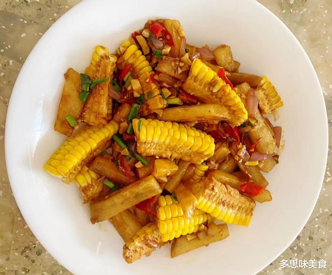 煮玉米的最佳时间,到底是几分钟?很多人都做错,难怪玉米不香嫩