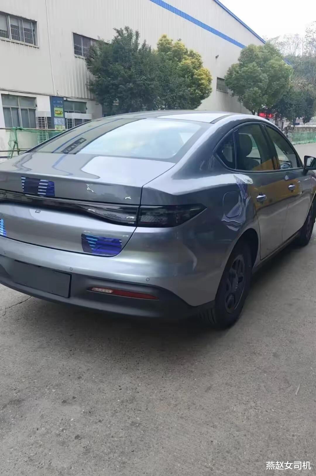 比亚迪海豹05DM-i实车现身，长近4米8/智驾升级，配第五代DM技术