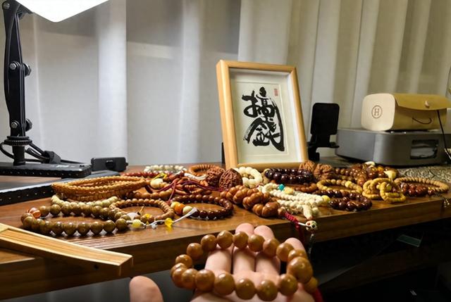 这4种文玩，被称为“有钱人的专属”，没有钱，还真的玩不起！
