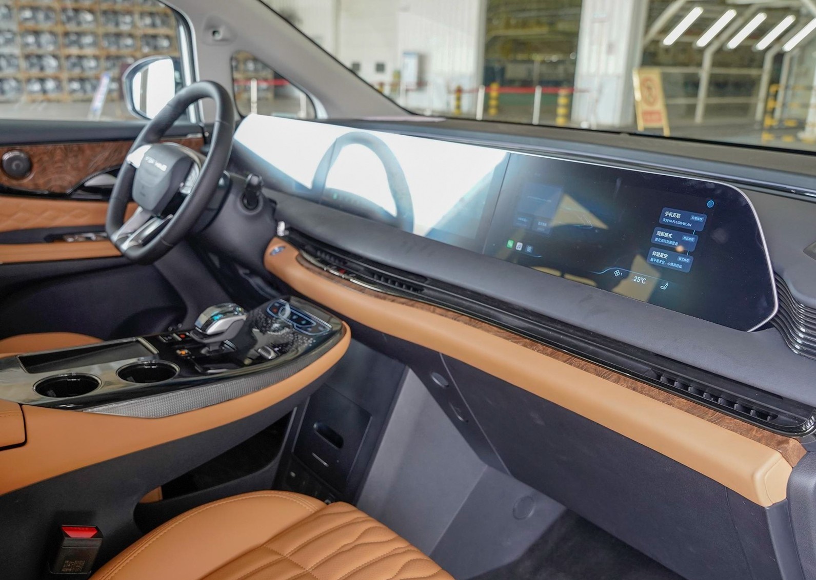 全新插混版“别克GL8”上市！19.99万起的中大型MPV，配航空座椅