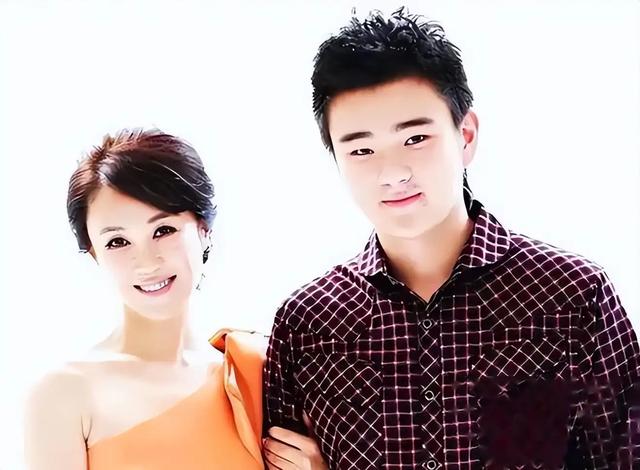 “最美妲己”傅艺伟,52岁入狱,59岁白发送黑发人,独子因病去世