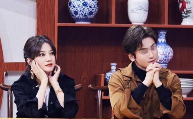 消失多年的赵薇终于露面，容颜尽失口碑暴跌的她，应验了琼瑶的话