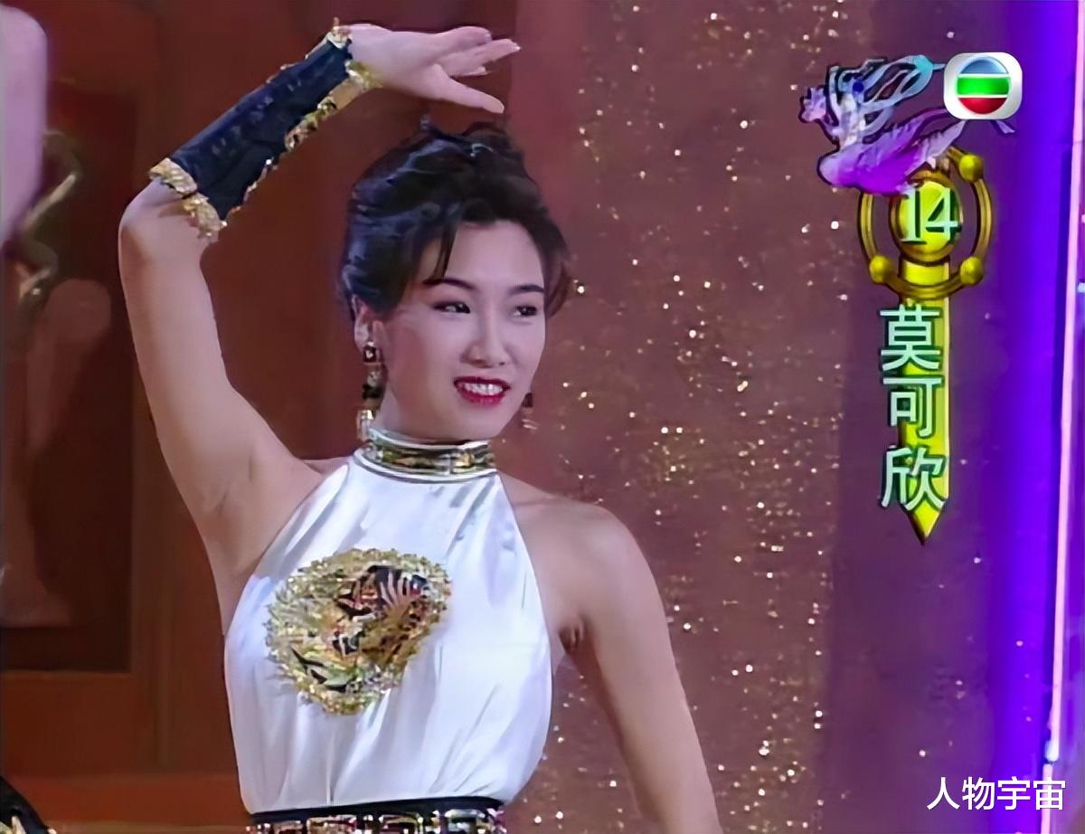 她是带球嫁帅哥最丑港姐，忽视丈夫却被深爱，培养女儿成马术精英