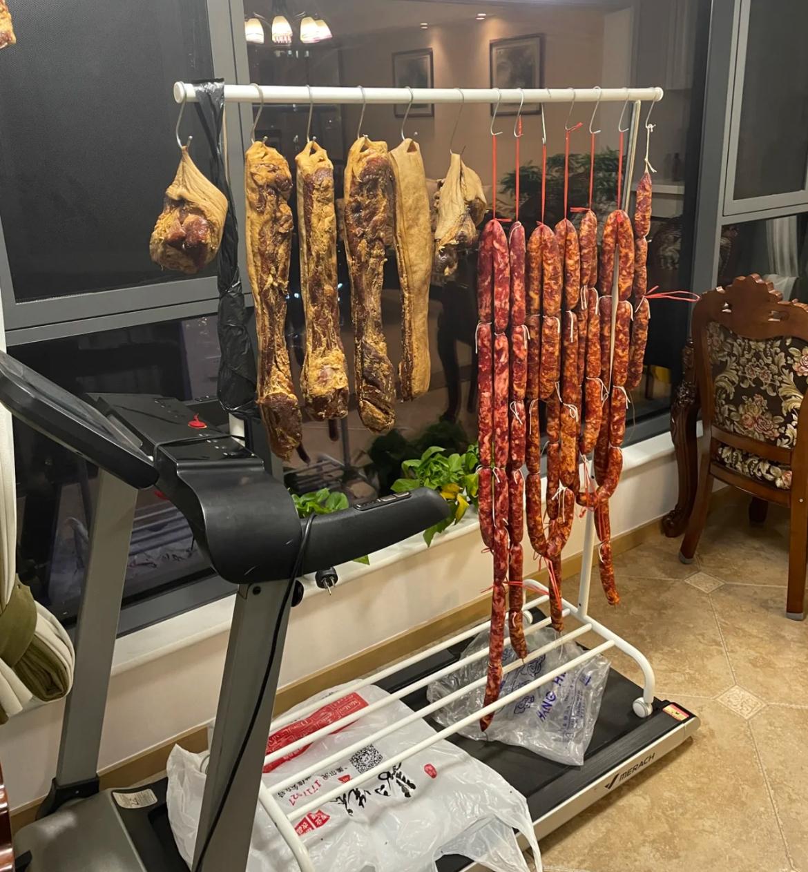 看完笑不活了!曾经吃土也要买的白月光,现在沦为时代的眼泪!